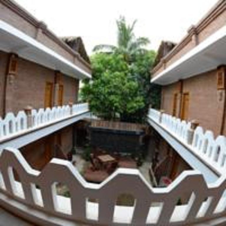 Northern Breeze Hotel Bagan Buitenkant foto
